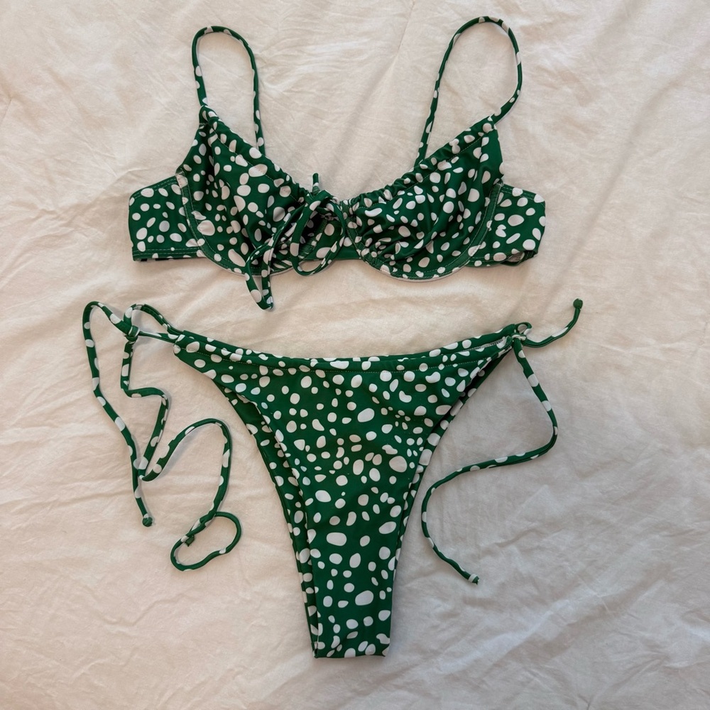 SHEIN Green and White Polka Dot Bikini
